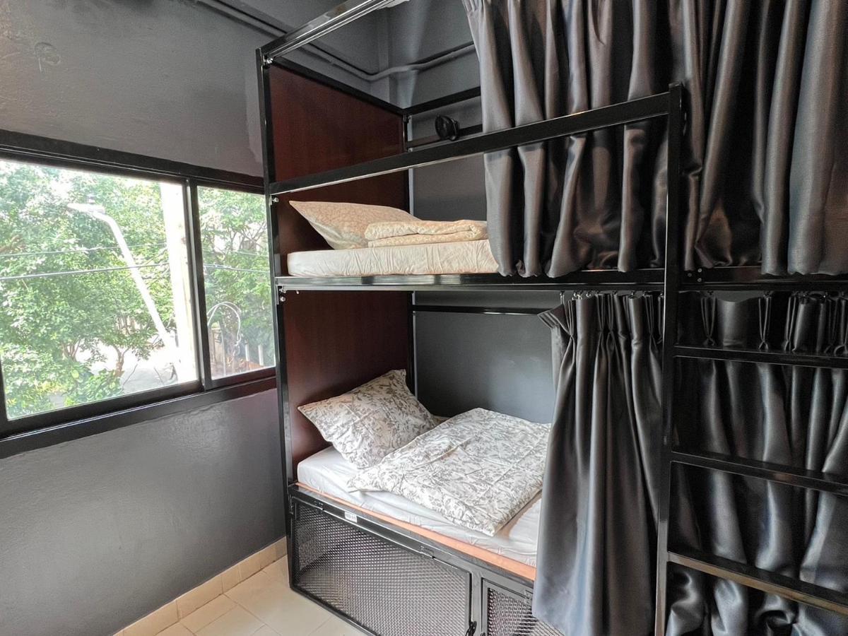 El Biografo Hostel Банкок Екстериор снимка