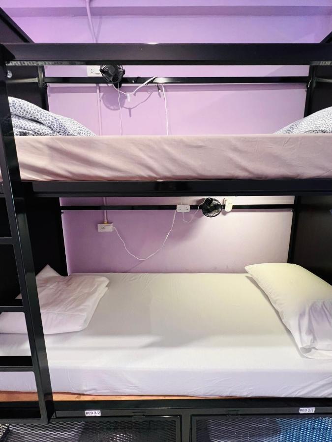 El Biografo Hostel Банкок Екстериор снимка