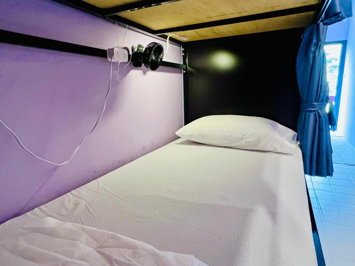 El Biografo Hostel Банкок Екстериор снимка
